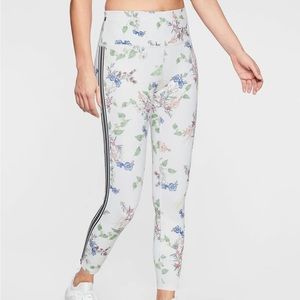NWT Athleta Contendor Blossom 7/8 Tight